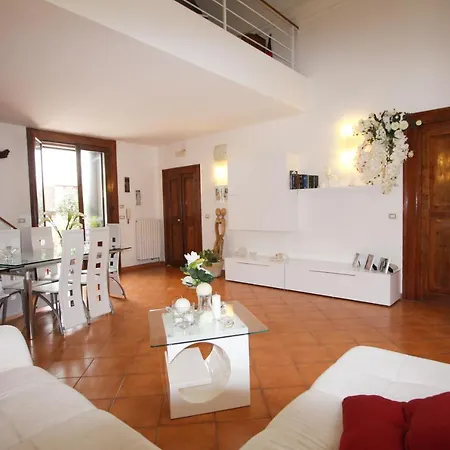 Palazzo Scaraggi Il Solito Posto 3*