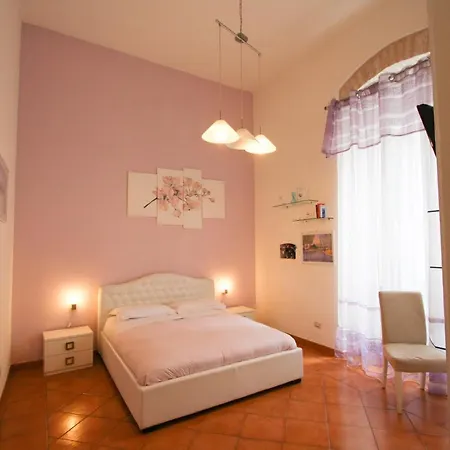 Palazzo Scaraggi Il Solito Posto 住宿加早餐酒店 比通托