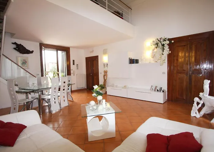 Palazzo Scaraggi Il Solito Posto 3*
